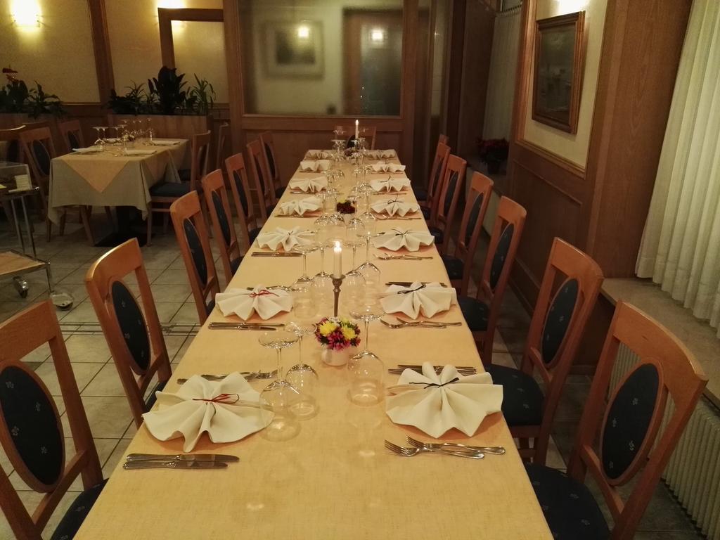 Hotel Ristorante Sagittario Фелтре Екстериор снимка